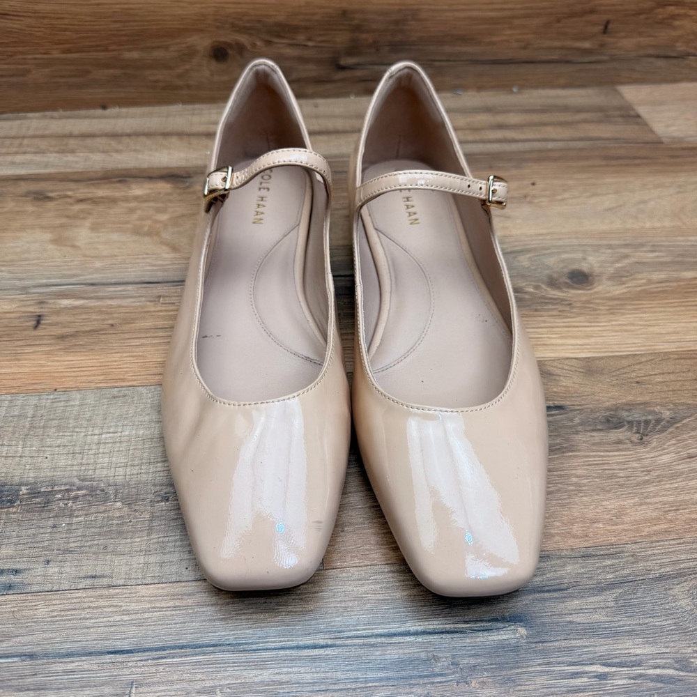 Cole Haan size 8.5 Patent Mary Jane Flats in Nude Beige - Picture 3 of 8
